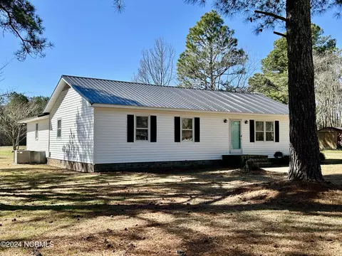 24158 Highway 125, Scotland Neck, NC 27874