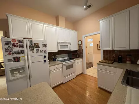 Kitchen - 103 Fair Oaks Rd, Chocowinity, NC 27817 photo 1 of 3