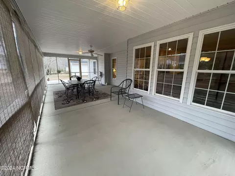 Exterior - 103 Fair Oaks Rd, Chocowinity, NC 27817 photo 4 of 5