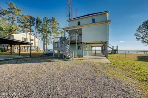 Exterior - 855 Island View Rd, Bath, NC 27808 photo 14 of 25