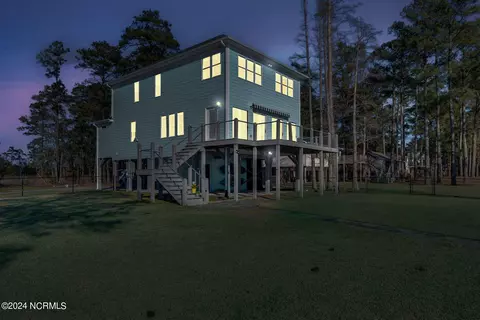 855 Island View Rd, Bath, NC 27808
