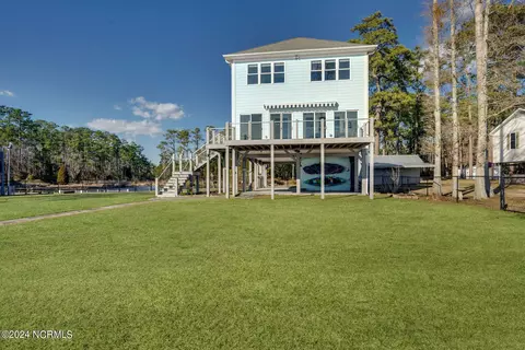 Exterior - 855 Island View Rd, Bath, NC 27808 photo 2 of 25