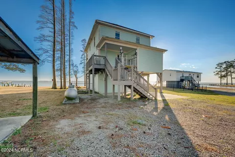 Exterior - 855 Island View Rd, Bath, NC 27808 photo 15 of 25