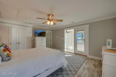 Bedroom - 855 Island View Rd, Bath, NC 27808 photo 6 of 10