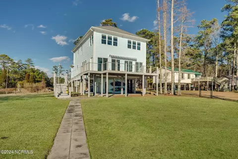 Exterior - 855 Island View Rd, Bath, NC 27808 photo 4 of 25