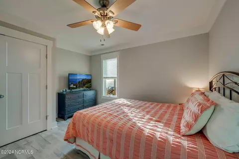 Bedroom - 855 Island View Rd, Bath, NC 27808 photo 2 of 10