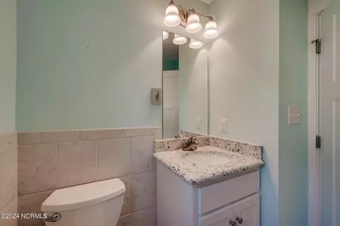 Bath - 855 Island View Rd, Bath, NC 27808 photo 6 of 6
