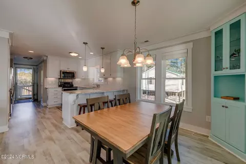 Dining - 855 Island View Rd, Bath, NC 27808 photo 3 of 3