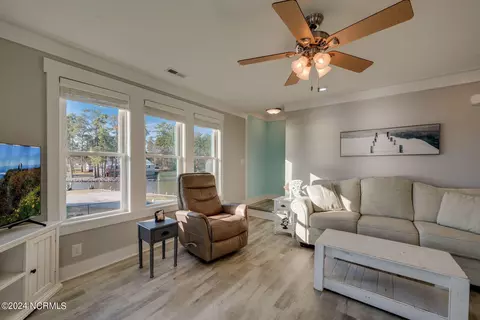 Living - 855 Island View Rd, Bath, NC 27808 photo 2 of 5
