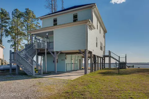 Exterior - 855 Island View Rd, Bath, NC 27808 photo 13 of 25