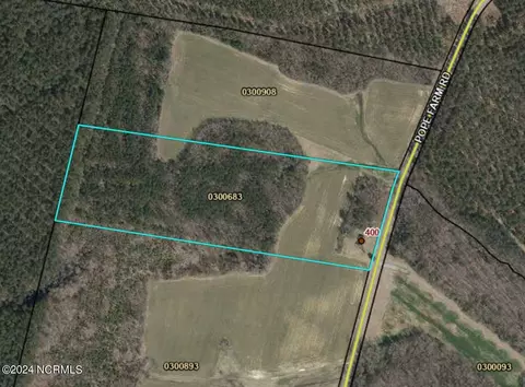 400 Pope Farm Rd, Halifax, NC 27839