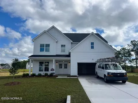 407 Sweet Fern Ln, Hubert, NC 28539