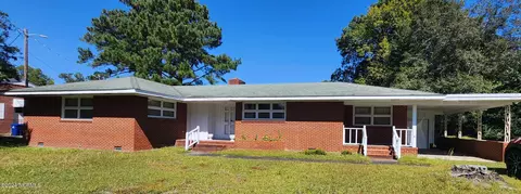 210 Brentwood Ave, Jacksonville, NC 28540