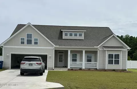 996 Buckley Dr, Grimesland, NC 27837