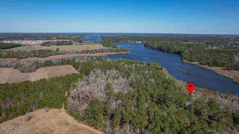 128 Neusiok Dr, Havelock, NC 28532