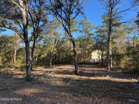 570 Third St SE, Bolivia, NC 28422