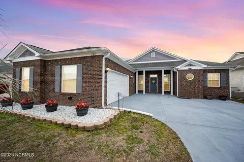 241 Cloverleaf Dr, Longs, SC 29568 photo 2
