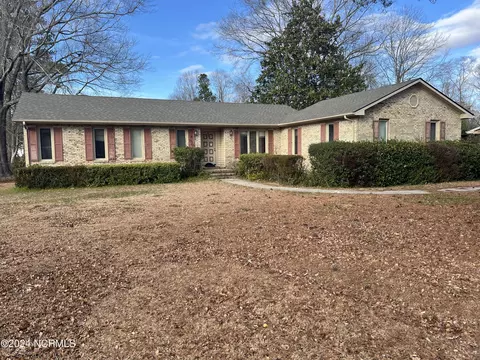 4904 Cypress Shores Dr, New Bern, NC 28562
