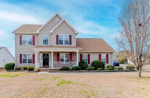 201 Brunswick Dr, Jacksonville, NC 28546