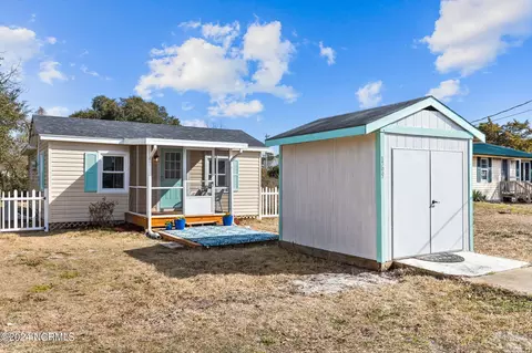 169 Charles St, Newport, NC 28570