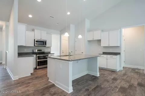 Kitchen - 149 Firethorn Cir, Wallace, NC 28466 photo 5 of 5