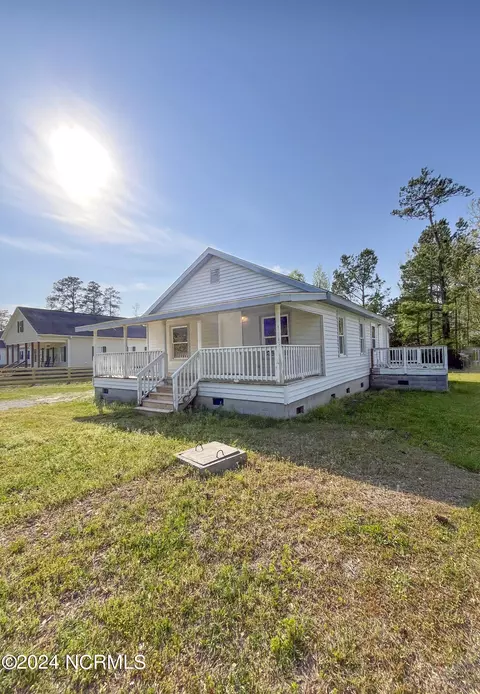 578 Island Creek Rd, Rocky Point, NC 28457