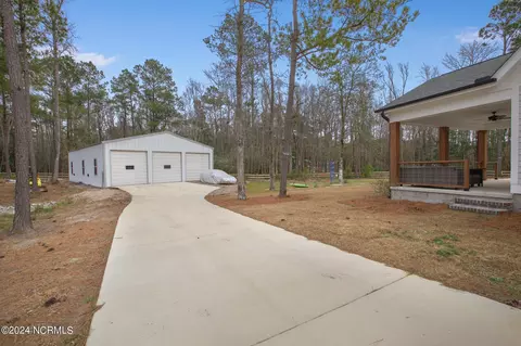 Exterior - 174 Colts Holw, Hampstead, NC 28443 photo 9 of 10