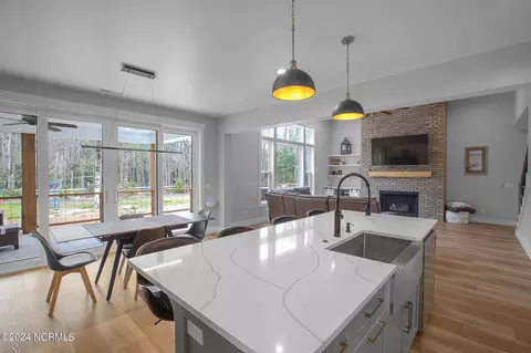 Kitchen - 174 Colts Holw, Hampstead, NC 28443 photo 2 of 8