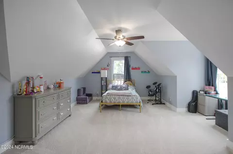 Bedroom - 174 Colts Holw, Hampstead, NC 28443 photo 6 of 9