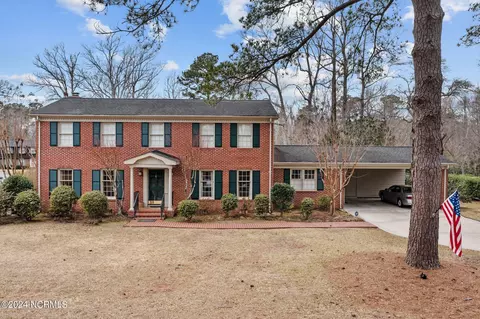 151 Brookview Dr, Jacksonville, NC 28540