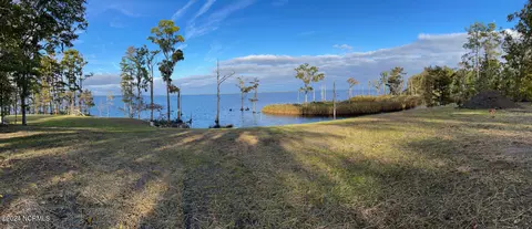 707 Neuse Harbour Blvd, New Bern, NC 28560