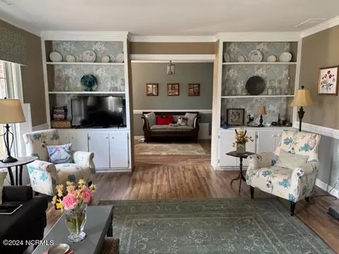 210 E Gray St, Windsor, NC 27983 photo 7