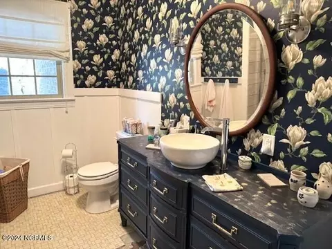 210 E Gray St, Windsor, NC 27983 photo 21