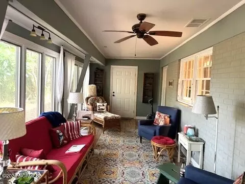 210 E Gray St, Windsor, NC 27983 photo 16