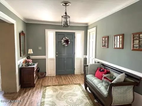 210 E Gray St, Windsor, NC 27983 photo 4
