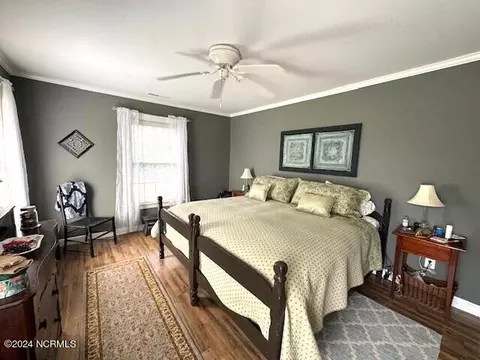 210 E Gray St, Windsor, NC 27983 photo 19