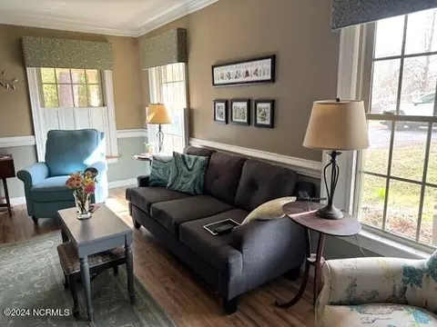 210 E Gray St, Windsor, NC 27983 photo 6