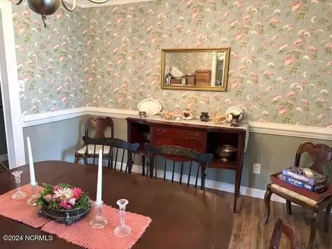 210 E Gray St, Windsor, NC 27983 photo 11
