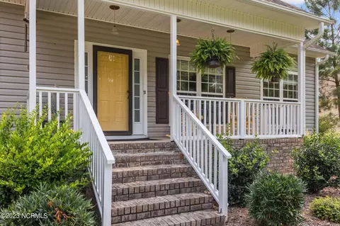 Exterior - 171 Laurel Oak Ln, Pinebluff, NC 28373 photo 5 of 16