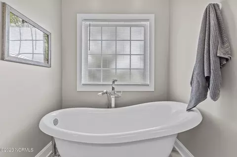 Bath - 171 Laurel Oak Ln, Pinebluff, NC 28373 photo 2 of 5