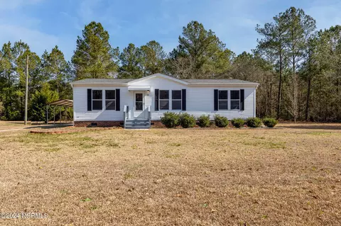 503 Luther Banks Rd, Richlands, NC 28574