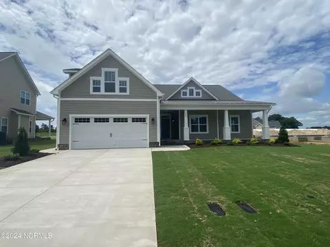 960 Hunter Grace Dr, Winterville, NC 28590