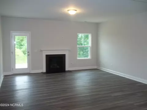 105 Paver Ln, Hampstead, NC 28443 photo 7