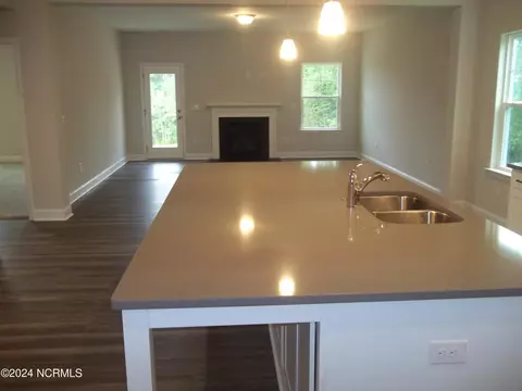 105 Paver Ln, Hampstead, NC 28443 photo 6