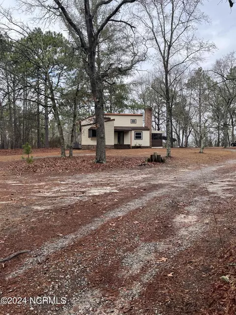 421 Fox Rd, Marston, NC 28363
