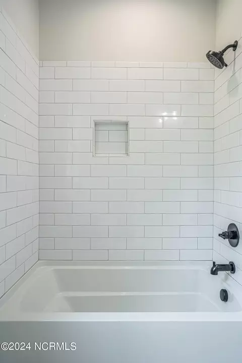 Bath - 2 Watson Ct, Pinehurst, NC 28374 photo 8 of 12