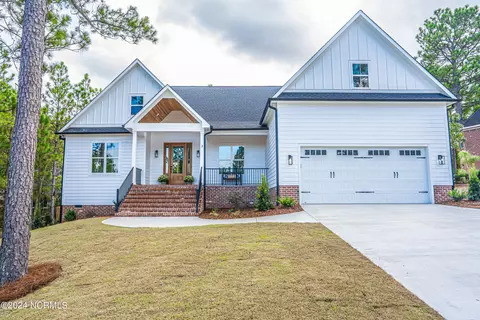 Exterior - 2 Watson Ct, Pinehurst, NC 28374 photo 1 of 15