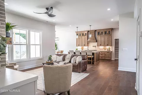 Entry Way - 2 Watson Ct, Pinehurst, NC 28374 photo 1 of 5