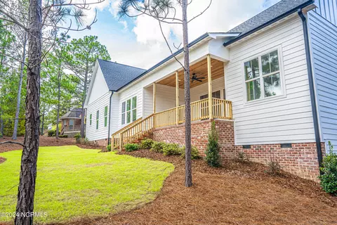 Exterior - 2 Watson Ct, Pinehurst, NC 28374 photo 8 of 15