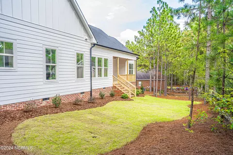 Exterior - 2 Watson Ct, Pinehurst, NC 28374 photo 10 of 15